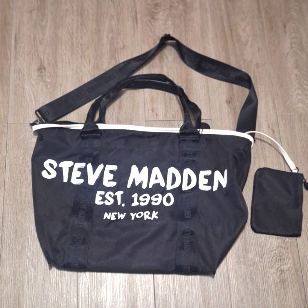 Steve Madden Travel Sholder Bag Tote With  Coin Bag Black & White